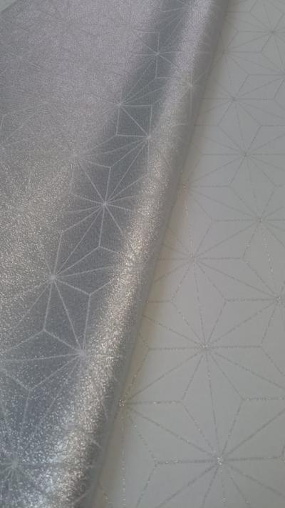 Obrus plamoodporny dwustronny 140x200cm srebrna geometria
